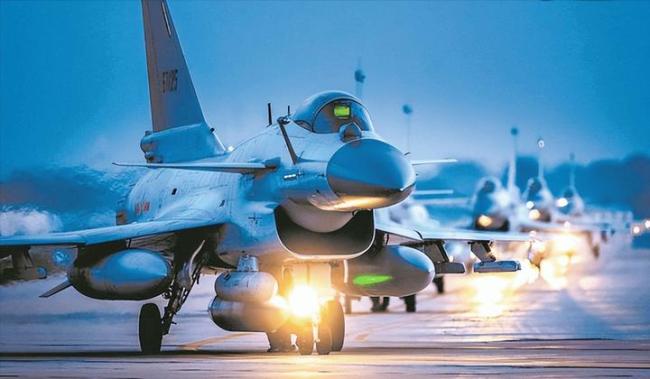 印尼采购歼-10释放何信号 中印尼防务合作深化